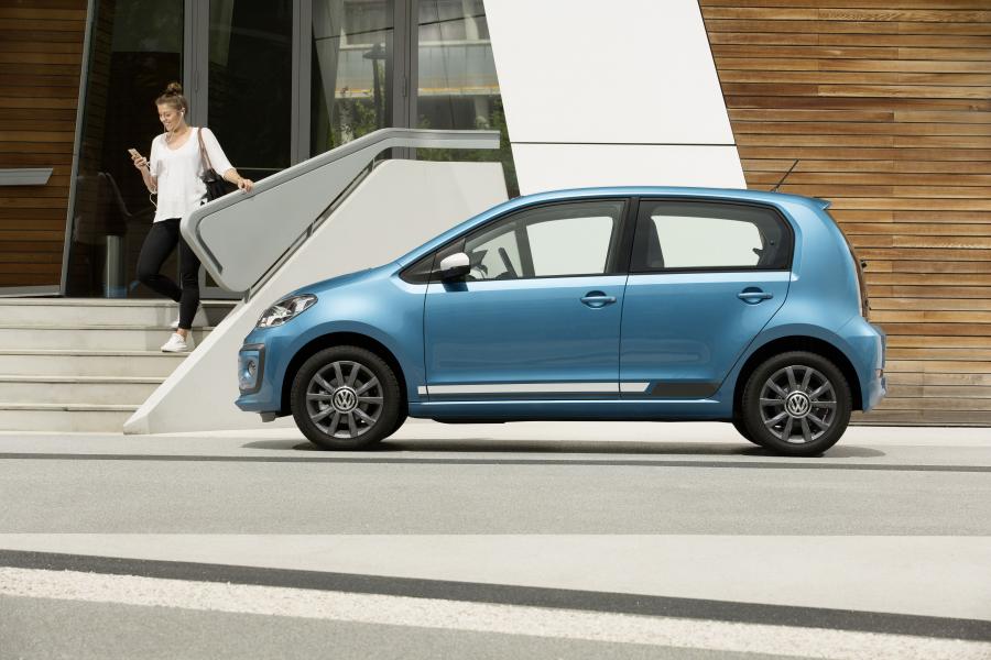  Volkswagen up! 5-Door 2016 года  (фото 8 из 26)
